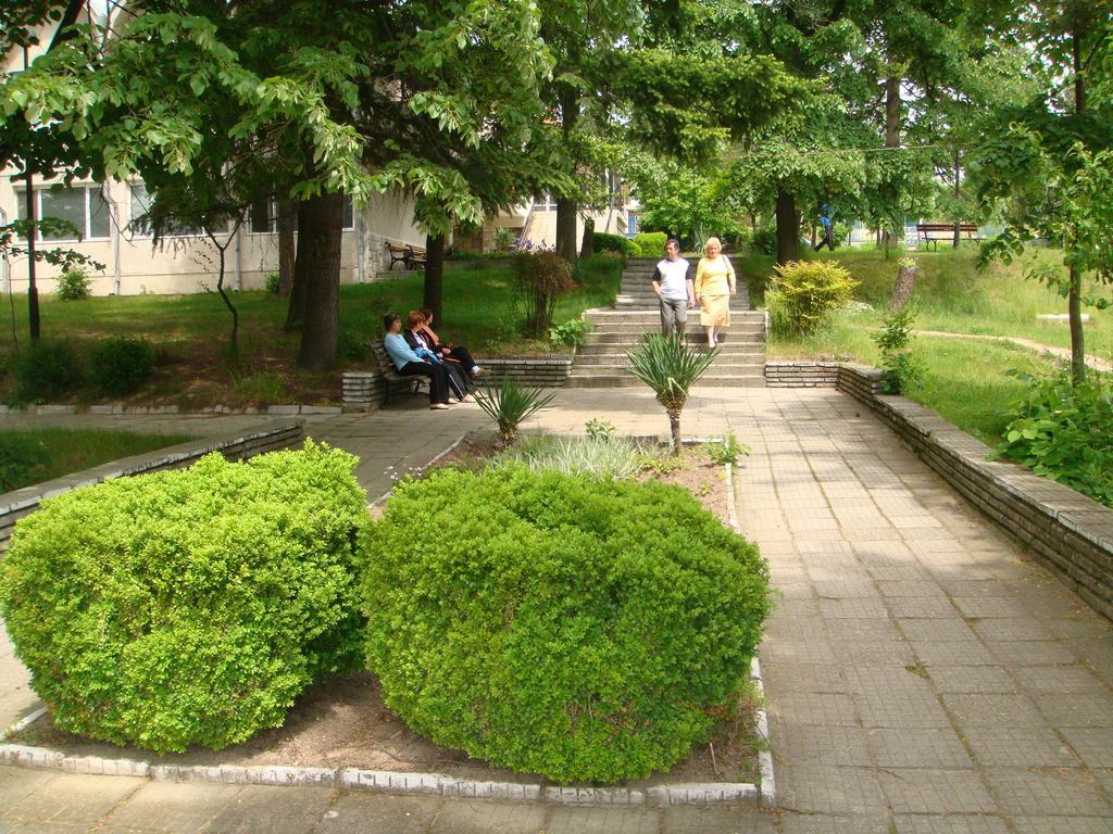 Балнеохотел Роза Strelcha Buitenkant foto