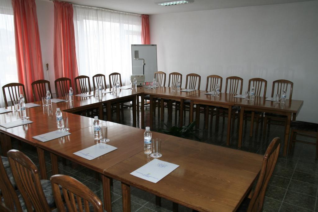 Балнеохотел Роза Strelcha Buitenkant foto