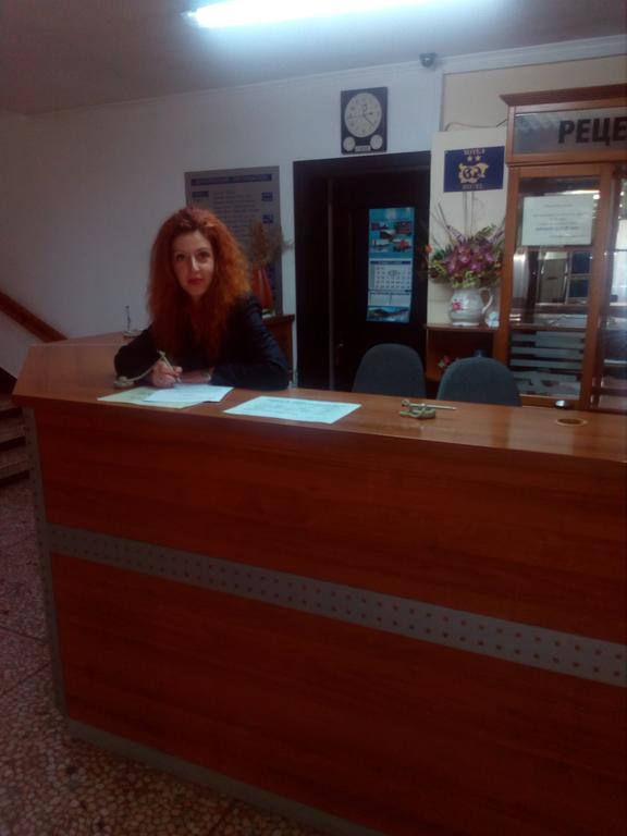 Балнеохотел Роза Strelcha Buitenkant foto