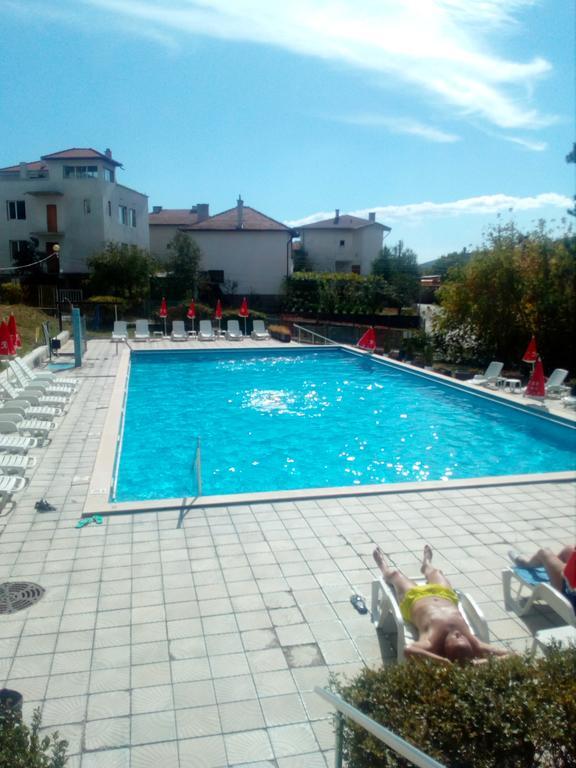 Балнеохотел Роза Strelcha Buitenkant foto